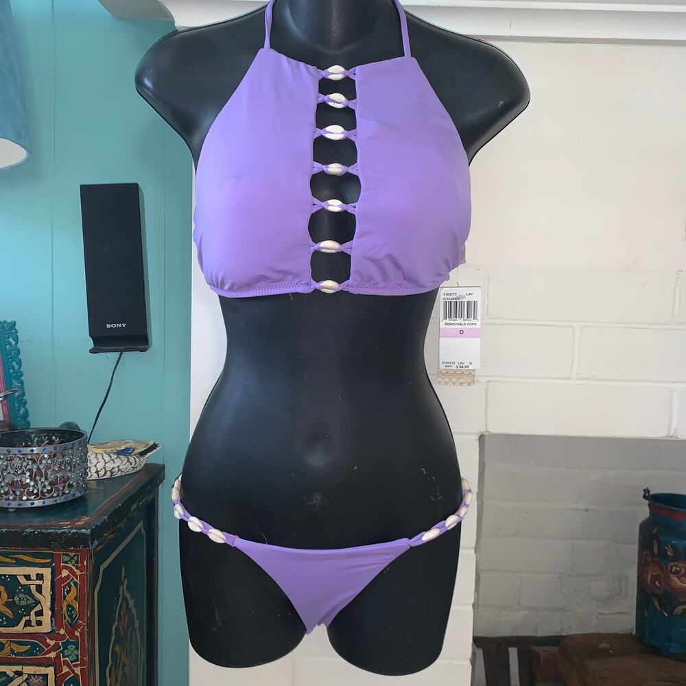 NWT $168 ALE ALESSANDRA LAVENDER COWRIE SHELL BIKINI XS BOTTOM D CUP TOP